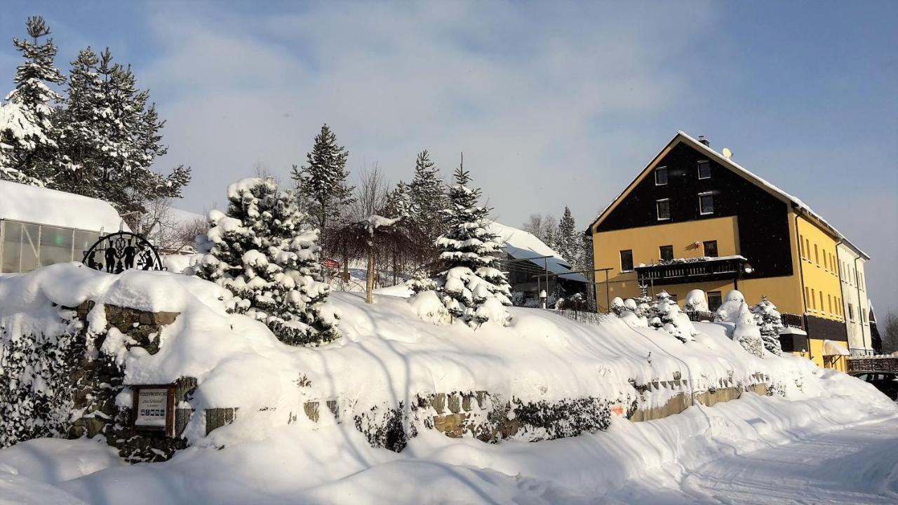 Ferienwohnungen "Am Schloessel" โอเบอร์วีเซินธาล ภายนอก รูปภาพ