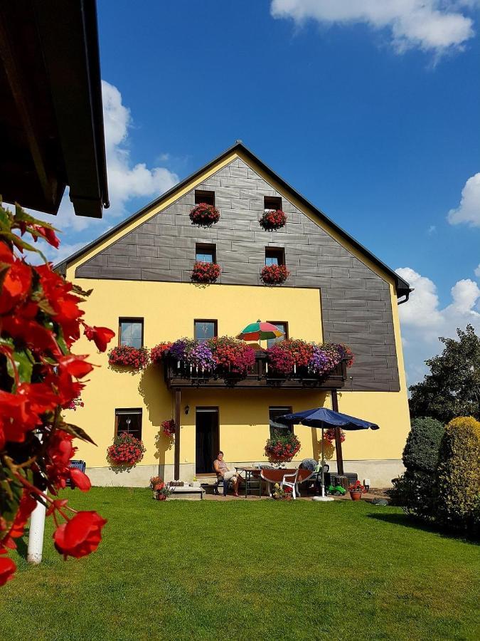 Ferienwohnungen "Am Schloessel" โอเบอร์วีเซินธาล ภายนอก รูปภาพ