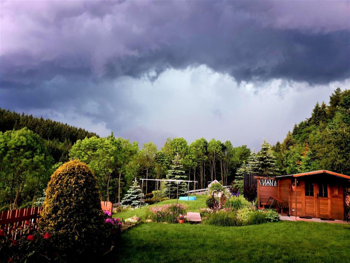 Ferienwohnungen "Am Schloessel" โอเบอร์วีเซินธาล ภายนอก รูปภาพ