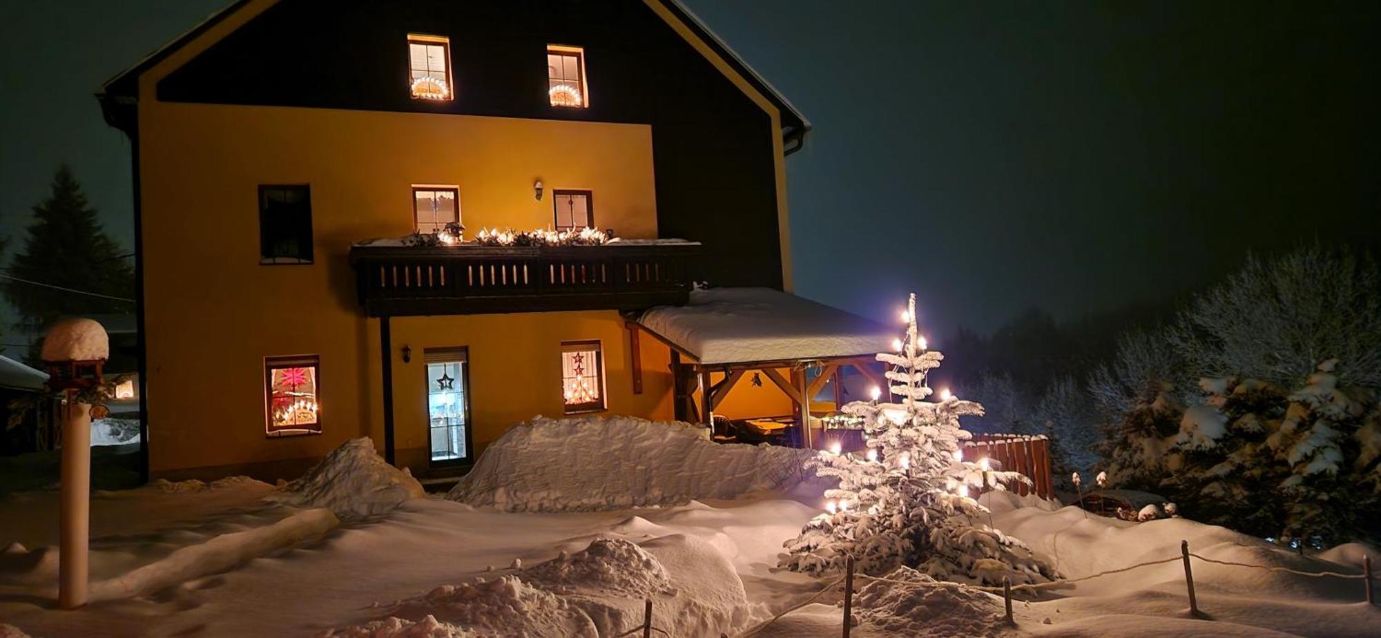 Ferienwohnungen "Am Schloessel" โอเบอร์วีเซินธาล ภายนอก รูปภาพ