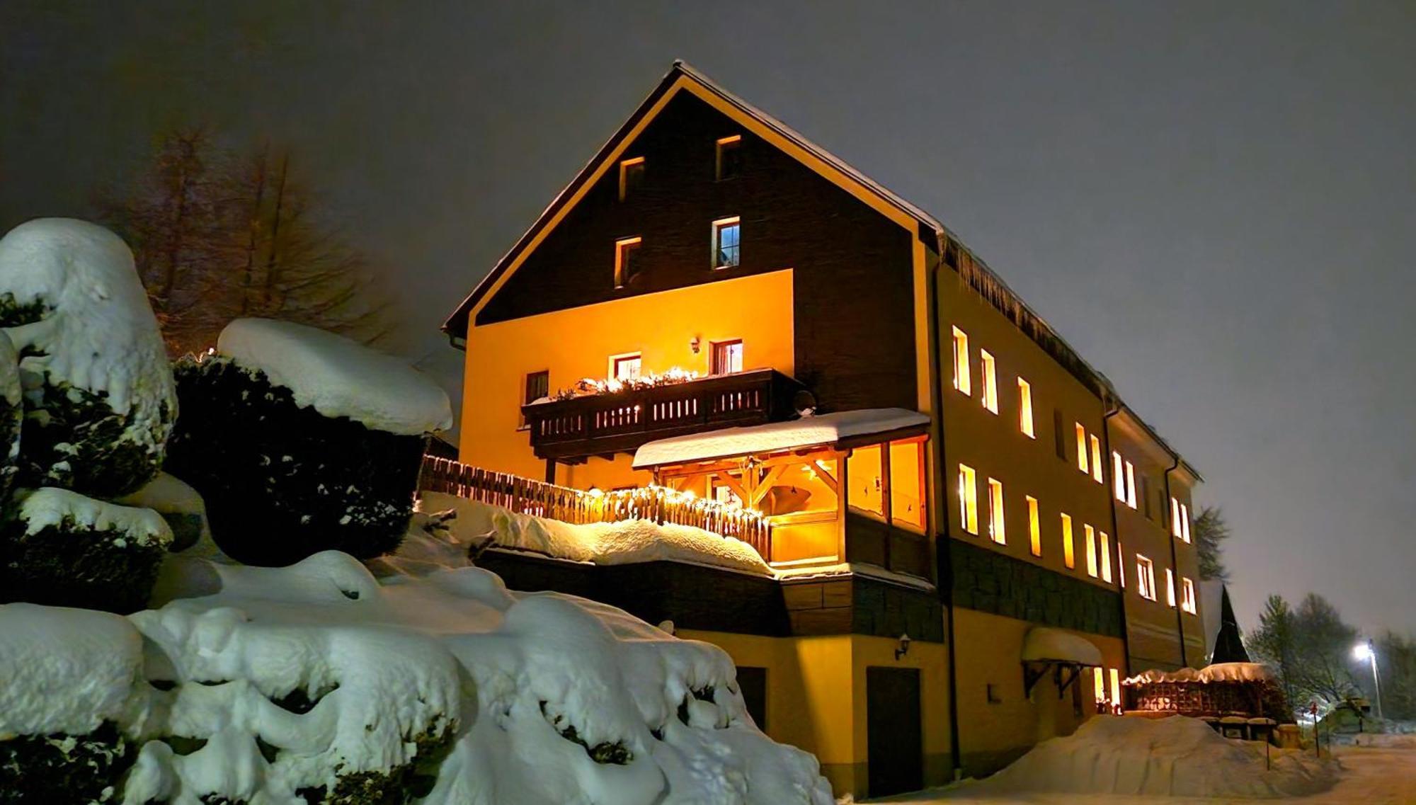 Ferienwohnungen "Am Schloessel" โอเบอร์วีเซินธาล ภายนอก รูปภาพ