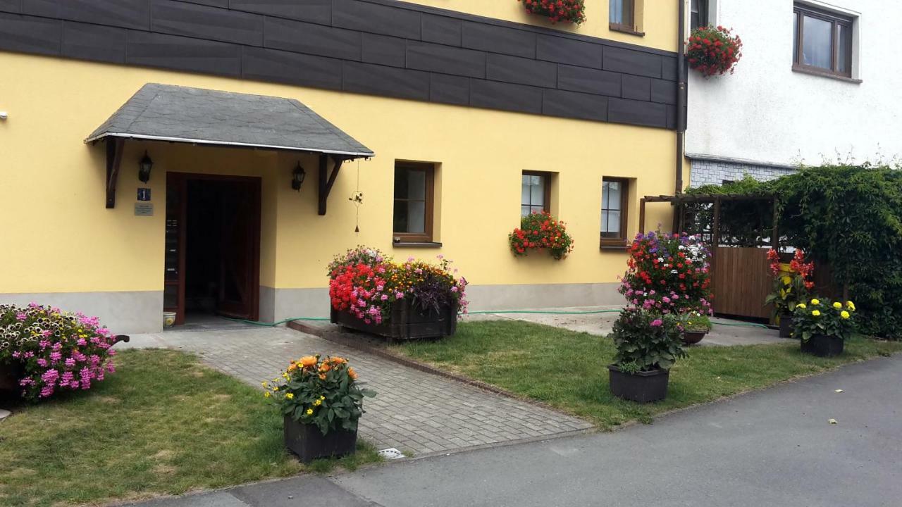 Ferienwohnungen "Am Schloessel" โอเบอร์วีเซินธาล ภายนอก รูปภาพ