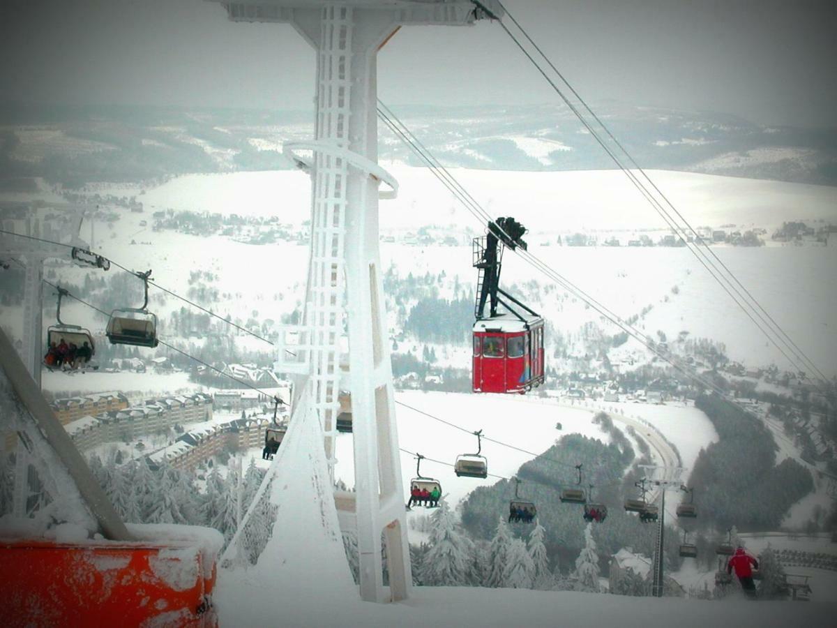 Ferienwohnungen "Am Schloessel" โอเบอร์วีเซินธาล ภายนอก รูปภาพ