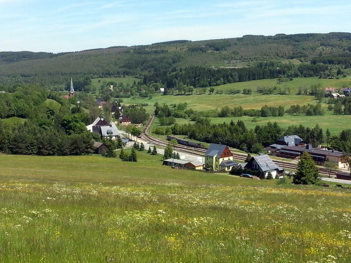 Ferienwohnungen "Am Schloessel" โอเบอร์วีเซินธาล ภายนอก รูปภาพ