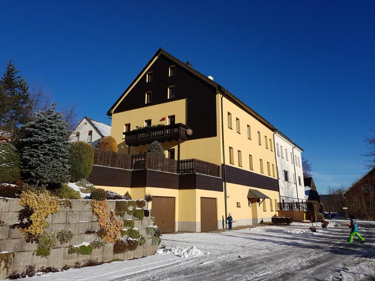 Ferienwohnungen "Am Schloessel" โอเบอร์วีเซินธาล ภายนอก รูปภาพ