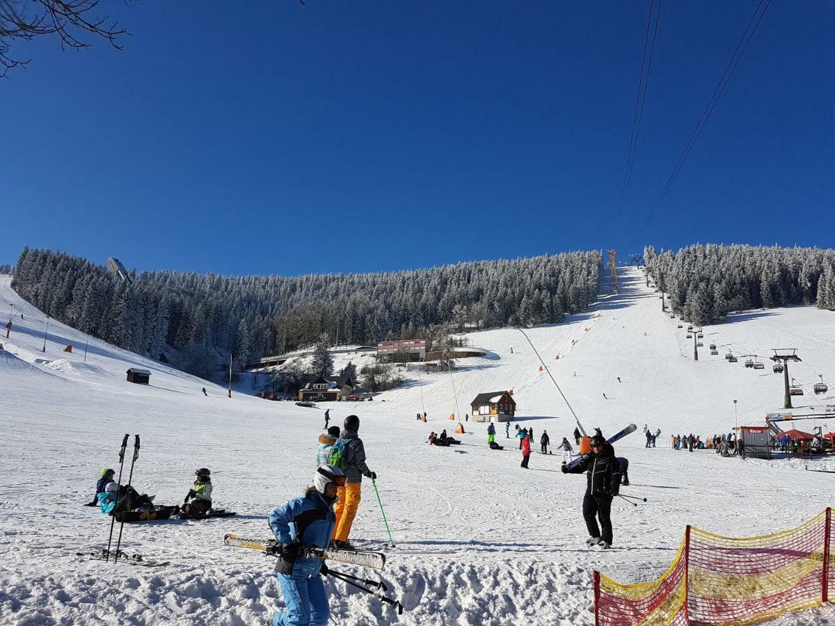 Ferienwohnungen "Am Schloessel" โอเบอร์วีเซินธาล ภายนอก รูปภาพ
