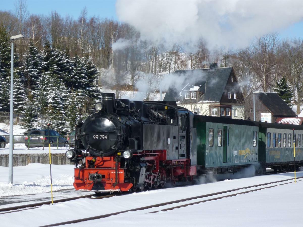 Ferienwohnungen "Am Schloessel" โอเบอร์วีเซินธาล ภายนอก รูปภาพ